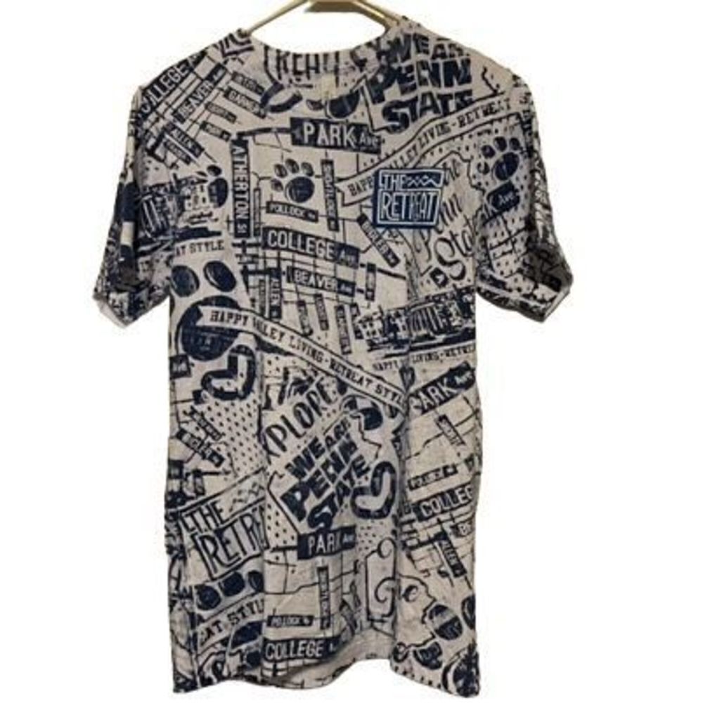 The Retreat State College Penn State Size Medium T-Shirt